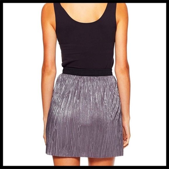 BCBGENERATION PLATINUM STRETCH KNIT MINI SKIRT A2C - Picture 3 of 3
